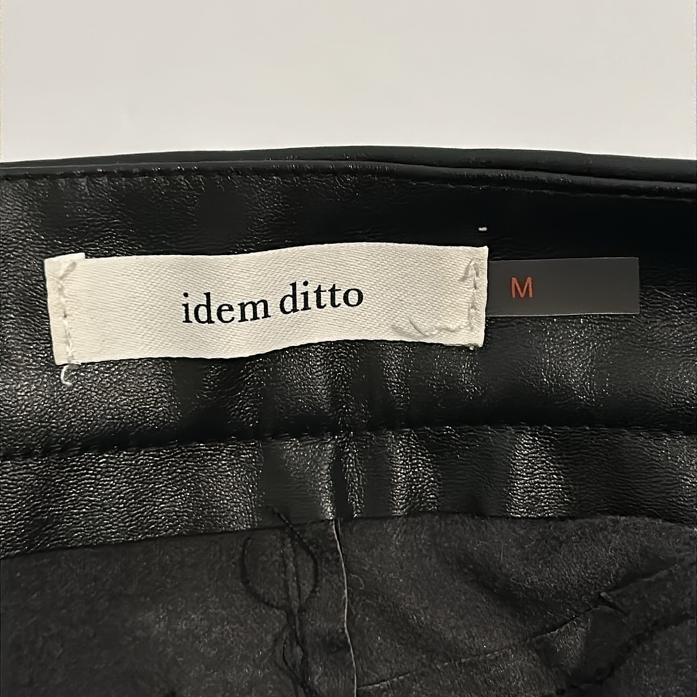 Idem Ditto Black Faux Leather Skinny Pants NWOT Women Size MED Vegan High Rise - Picture 8 of 16